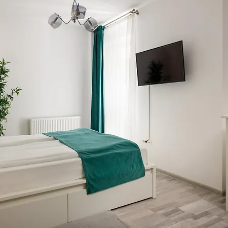 Апартаменты Brasov Holiday Apartments Брашов