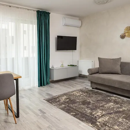 Brasov Holiday Apartments * Брашов