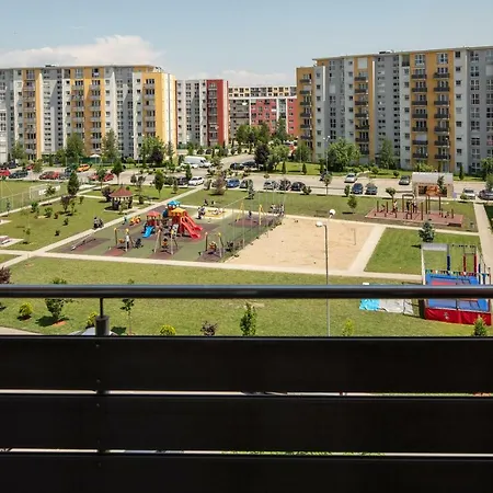 Brasov Holiday Apartments * Брашов